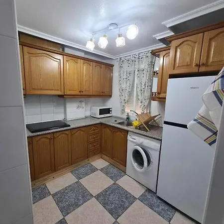 Egy Lepes A Tengerpart! Apartmán *